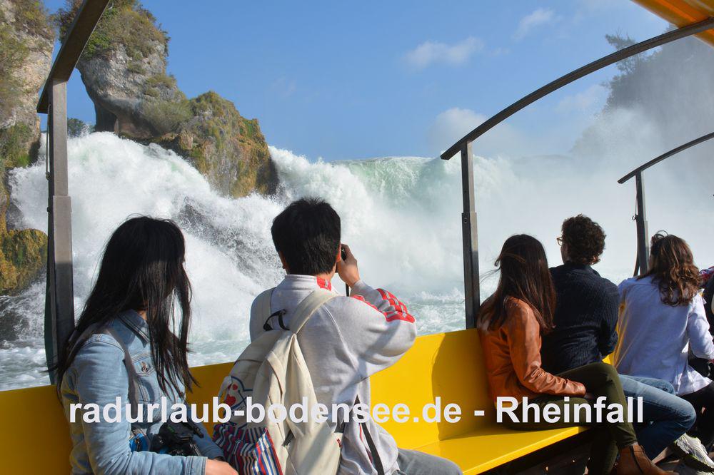 Рейнский водопад в Шаффхаузене - Поездки на лодке к Рейнскому водопаду
